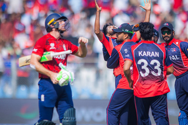 आईसीसी टी-२० विश्वकप: इंग्ल्यान्डले नेपाललाई दियाे १८५ रनकाे चुनौतीपूर्ण लक्ष्य